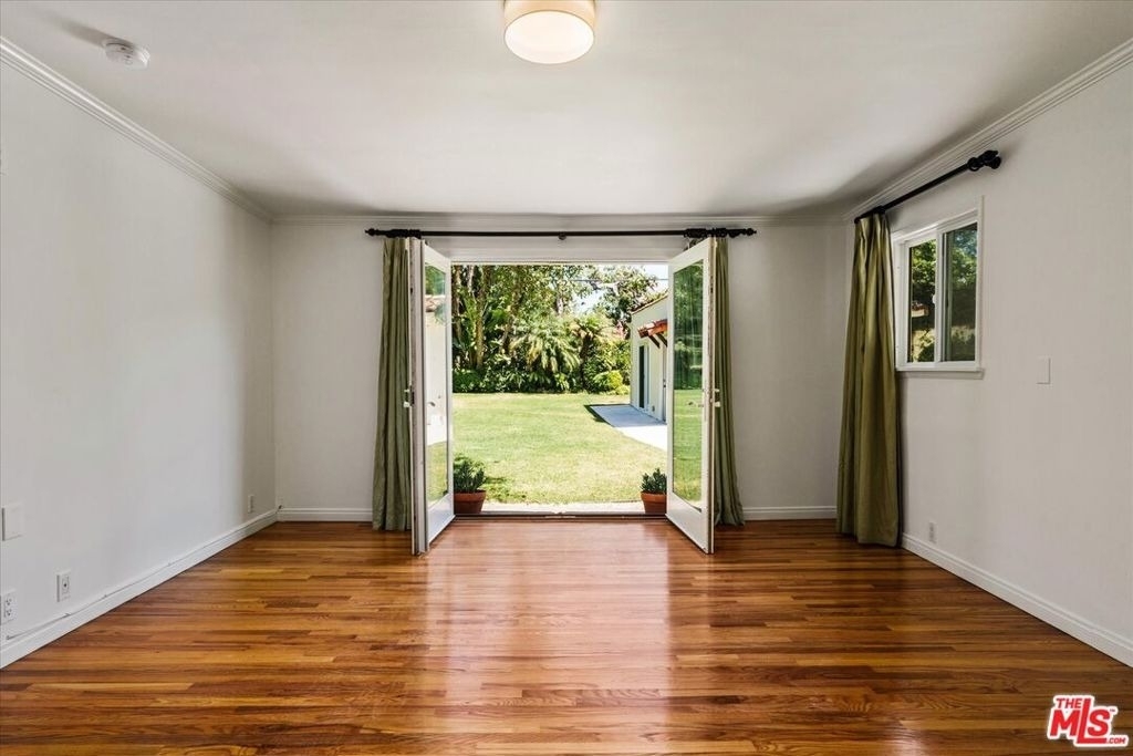 627 26th Street - Photo 14