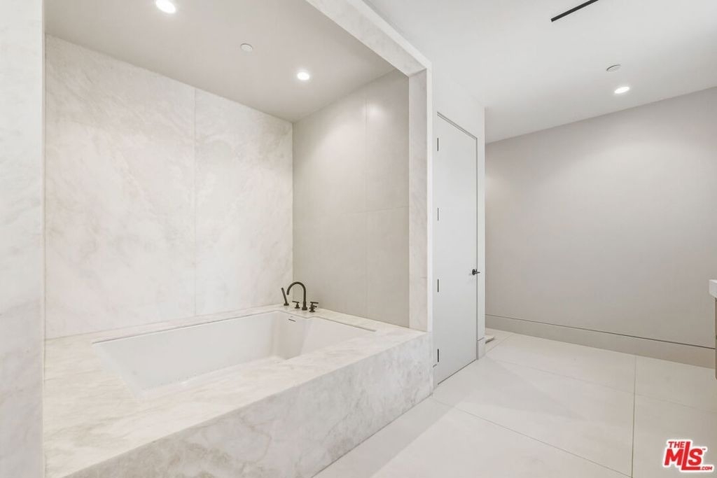 9206 Monte Mar Drive - Photo 27
