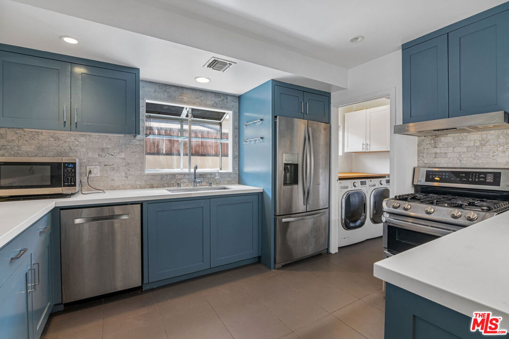 2848 Westwood Boulevard - Photo 4
