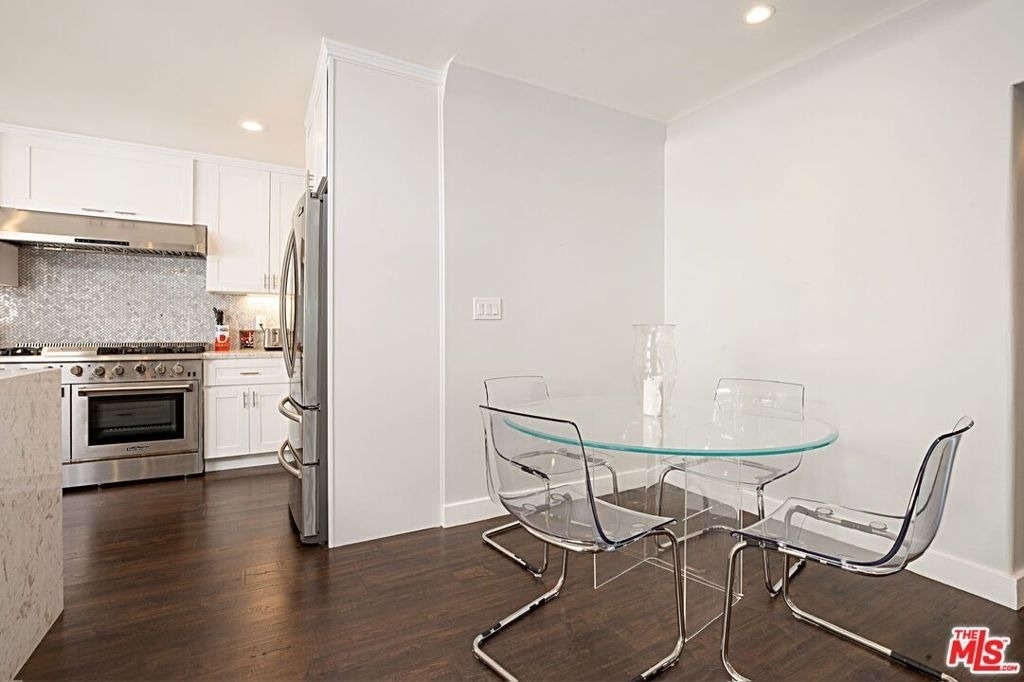 9023 Phyllis Avenue - Photo 17