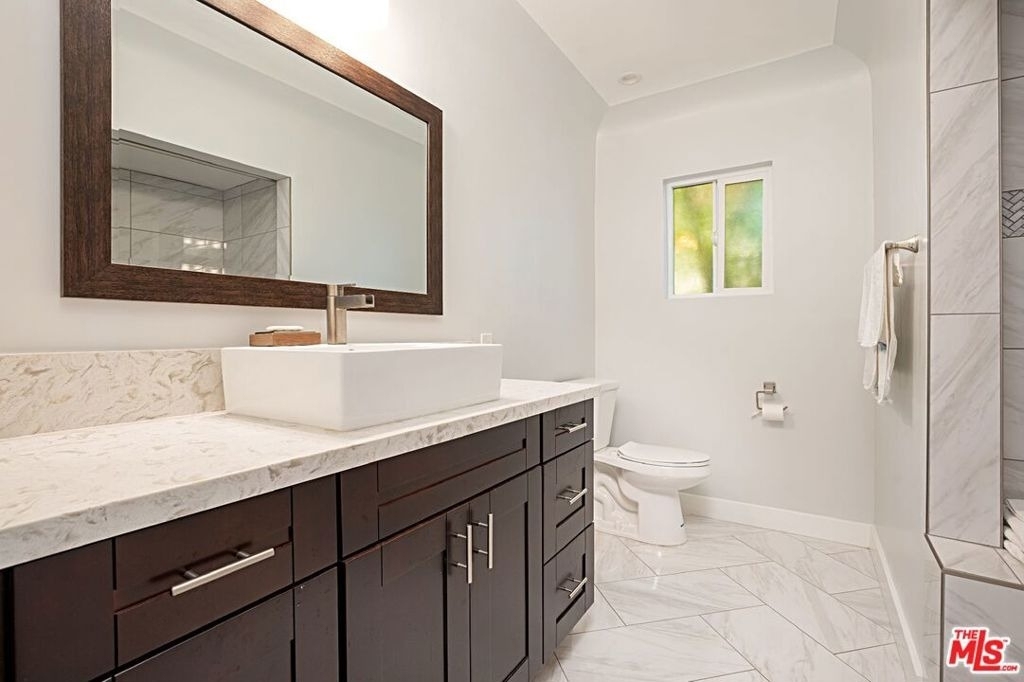 9023 Phyllis Avenue - Photo 24