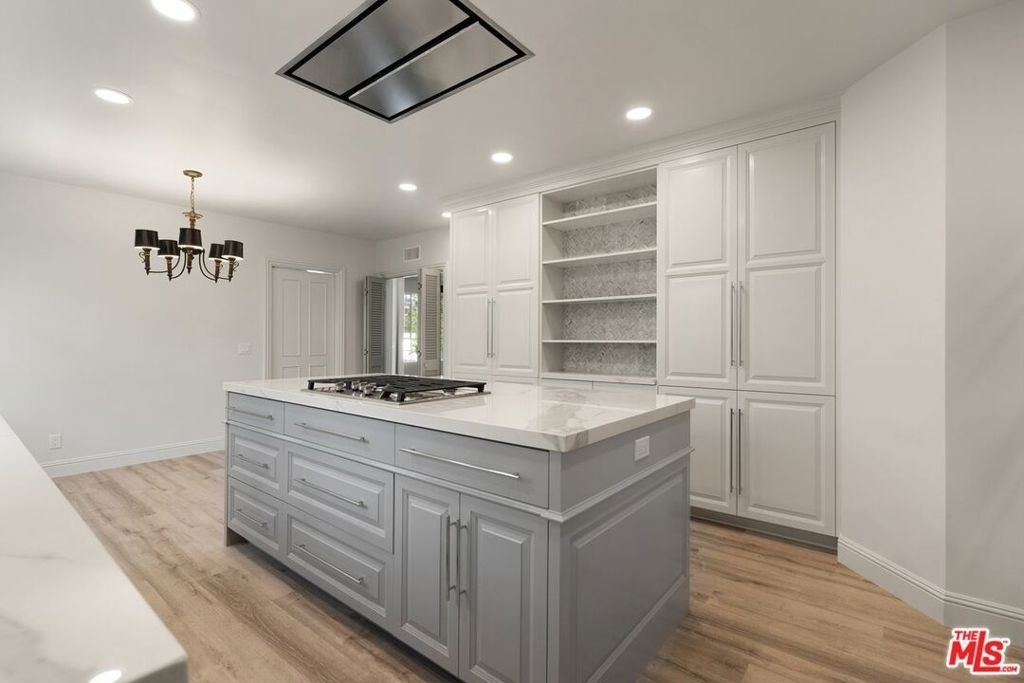 519 N Rexford Drive - Photo 12