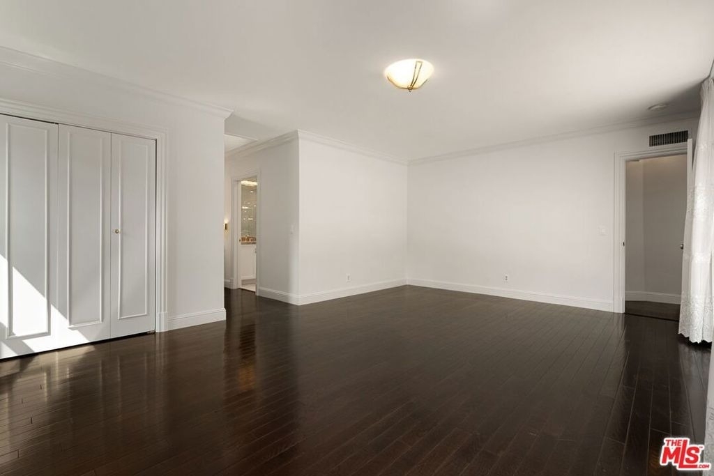 519 N Rexford Drive - Photo 27