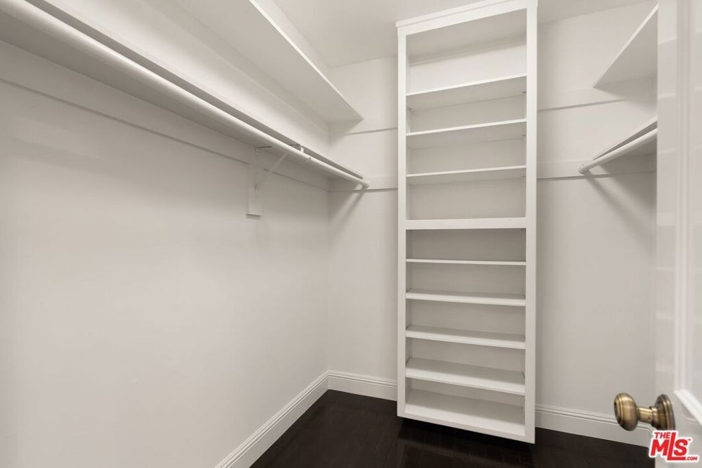 519 N Rexford Drive - Photo 33