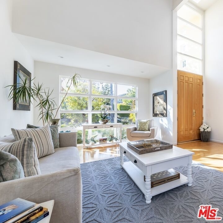 12318 Dorothy Street - Photo 3