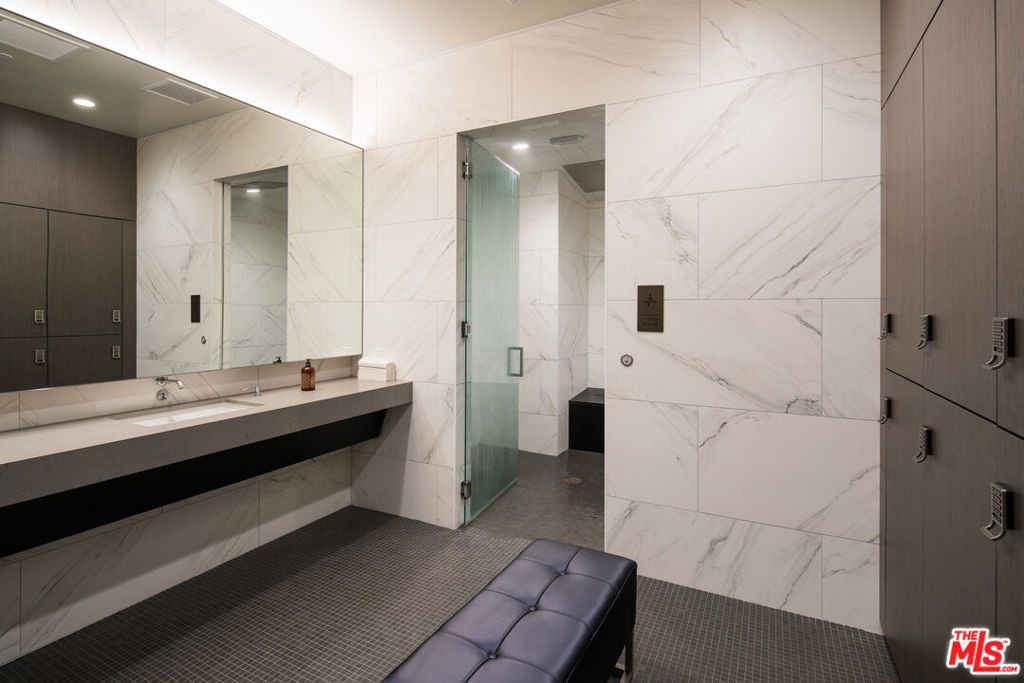889 Francisco Street - Photo 36