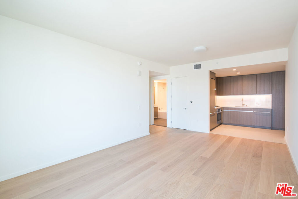 889 Francisco Street - Photo 7