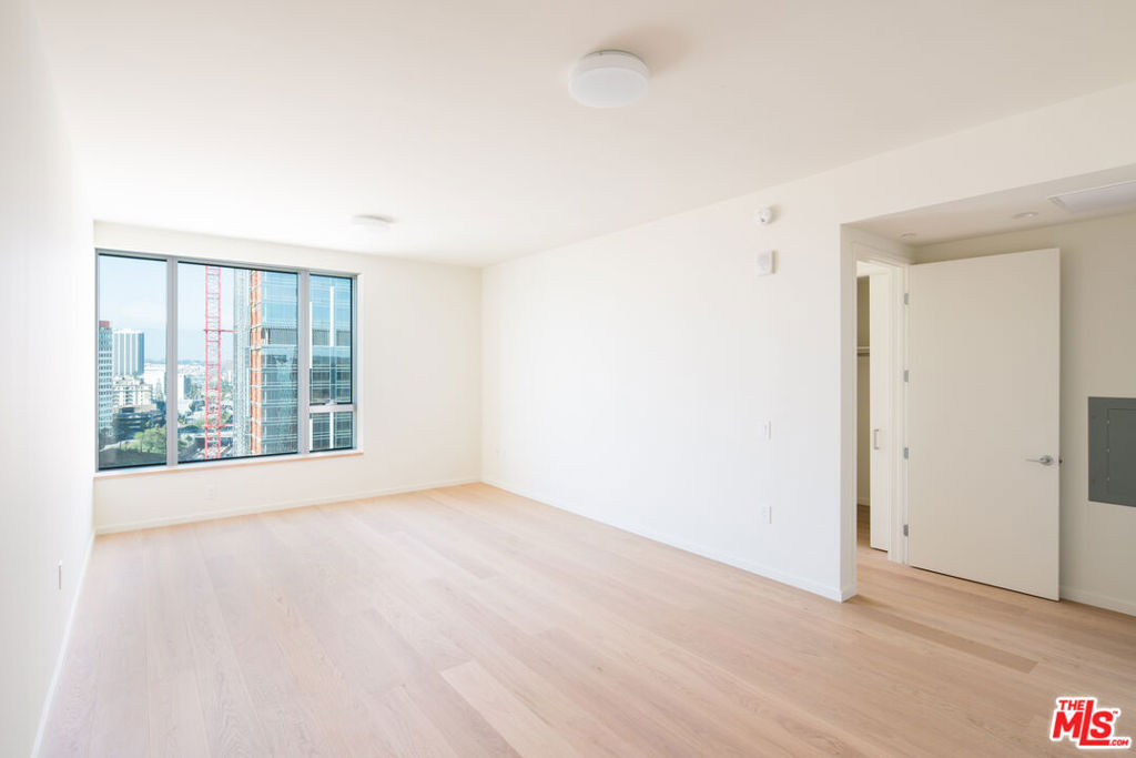 889 Francisco Street - Photo 6