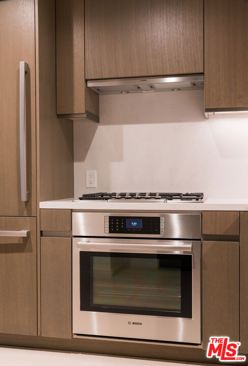 889 Francisco Street - Photo 3