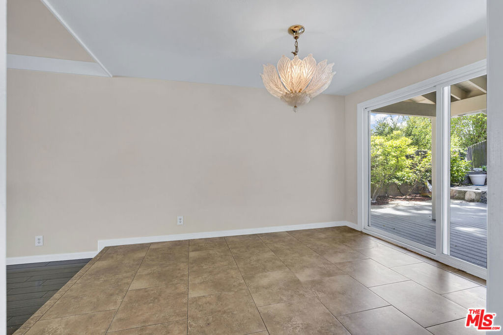 26572 Academy Drive - Photo 33