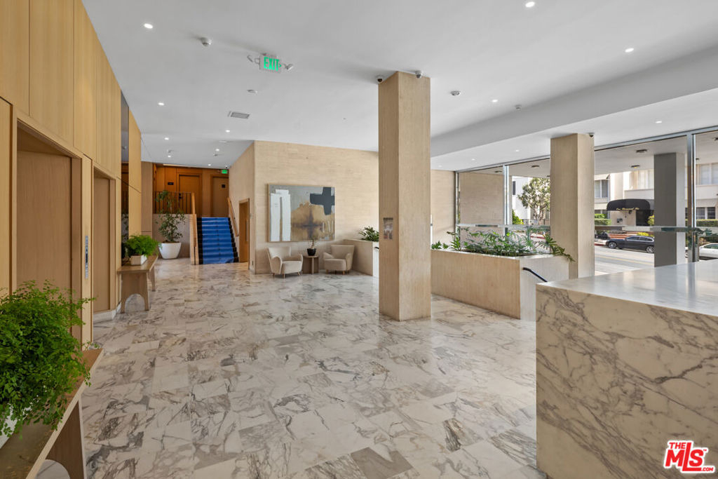 999 N Doheny Drive - Photo 26