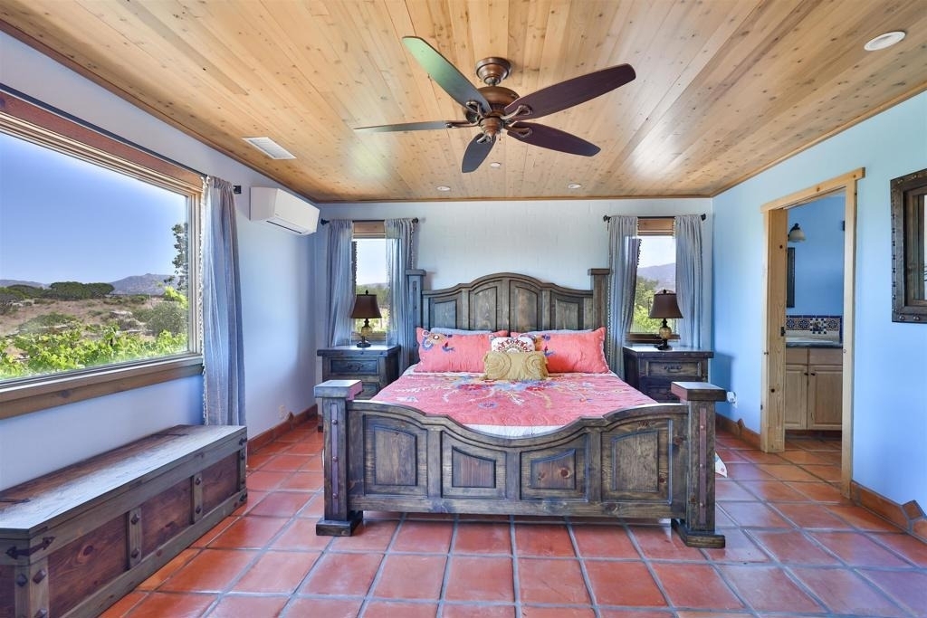 25933 Potrero Valley Rd - Photo 22