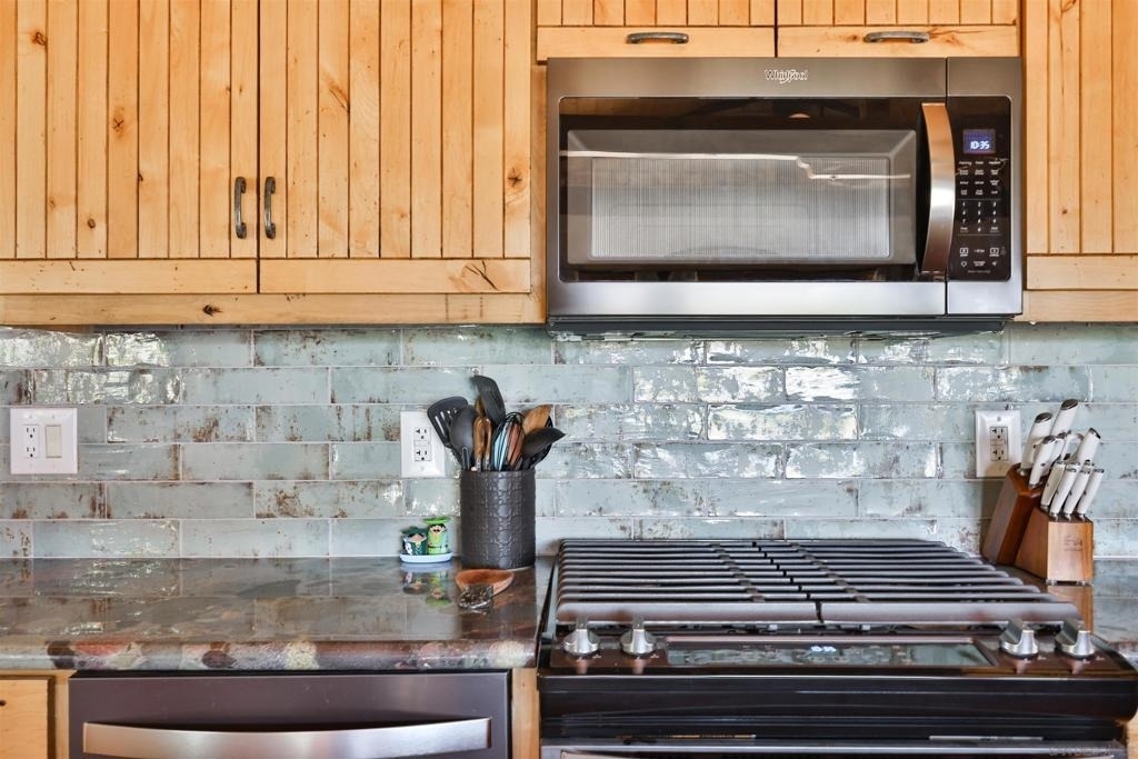 25933 Potrero Valley Rd - Photo 31