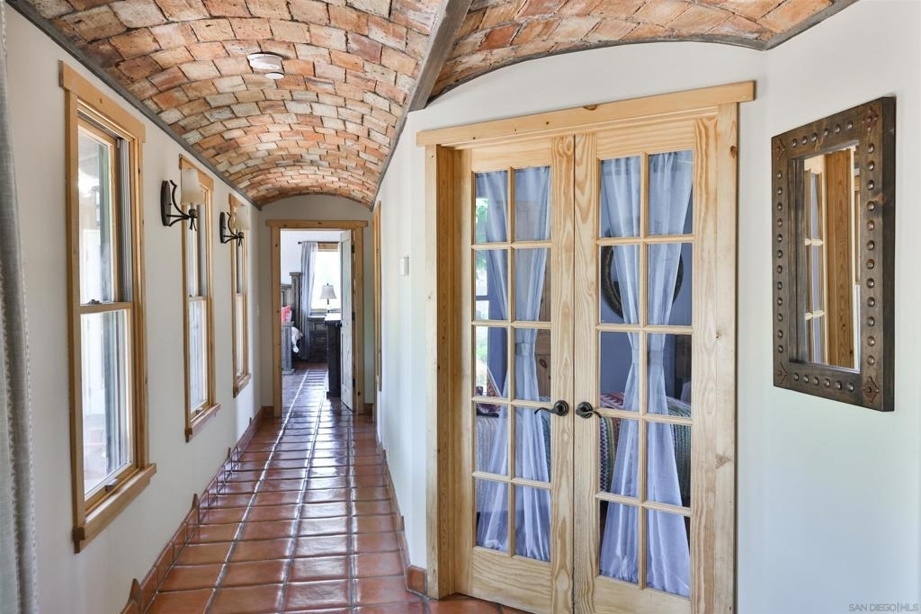 25933 Potrero Valley Rd - Photo 14