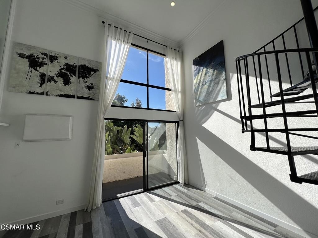 1440 Veteran Avenue - Photo 1