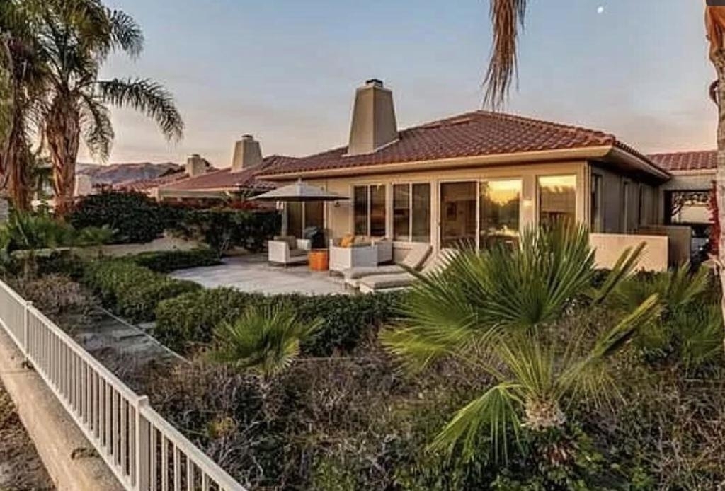 129 Kavenish Drive - Photo 3