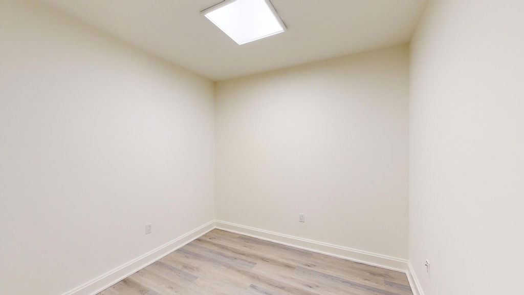 10 Hanover Square - Photo 3