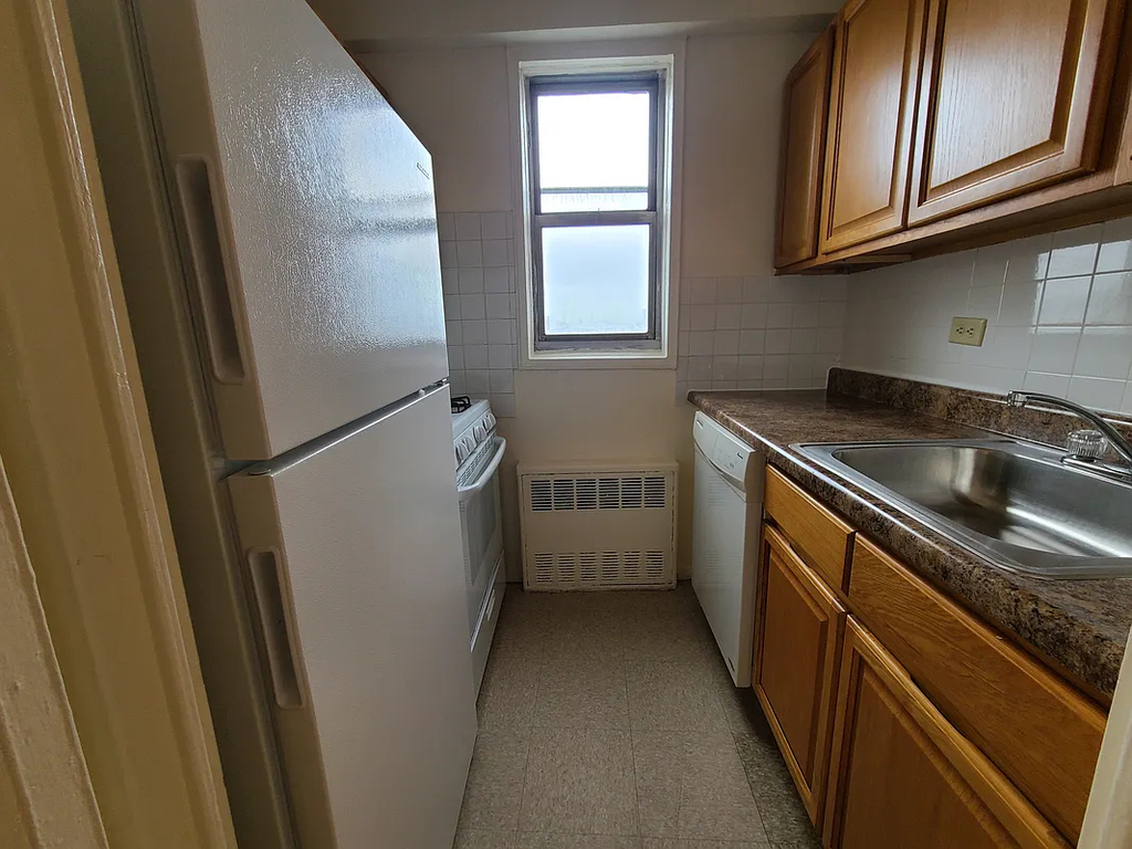 630 Ocean Avenue - Photo 0