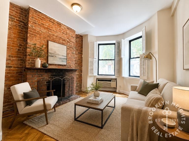 211 Clinton St. - Photo 0