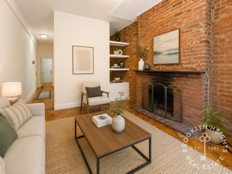 211 Clinton St. - Photo 1