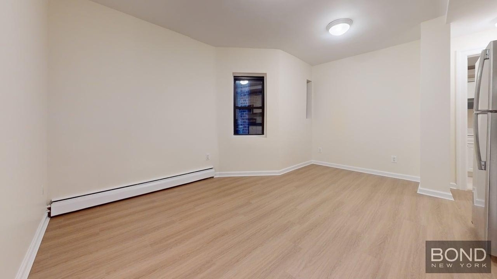 East 84th Street - Photo 19