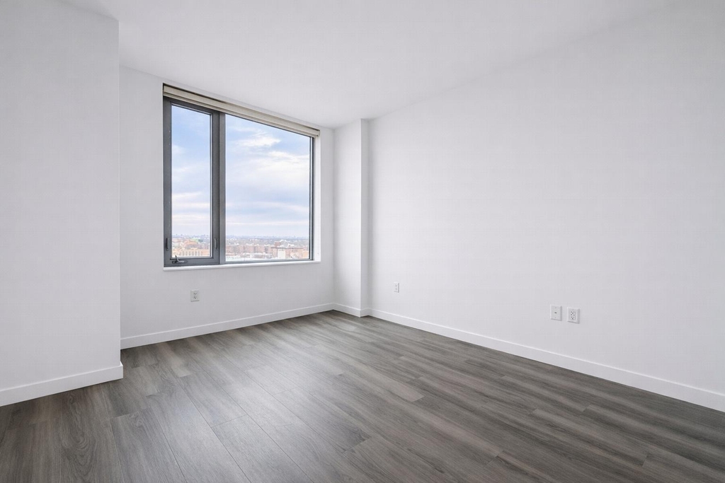 1524 Sheepshead Bay Road - Photo 4
