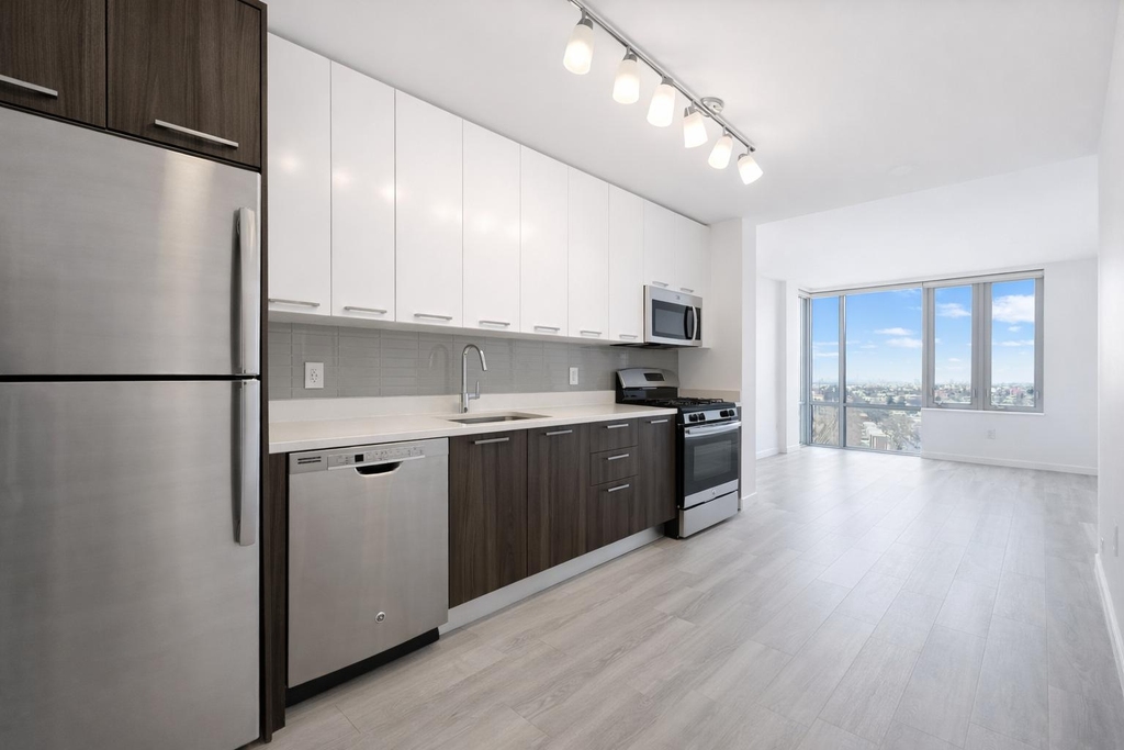 1524 Sheepshead Bay Road - Photo 2