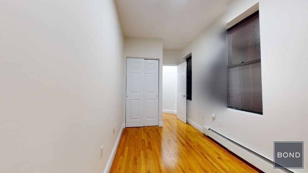 West 54 Street - Photo 3