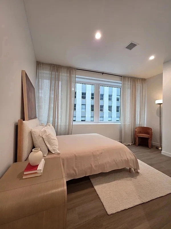 180 Pearl Street - Photo 4
