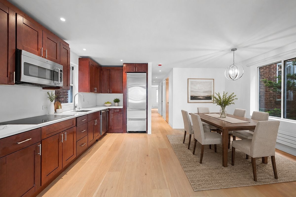 East 240th Street - Photo 1
