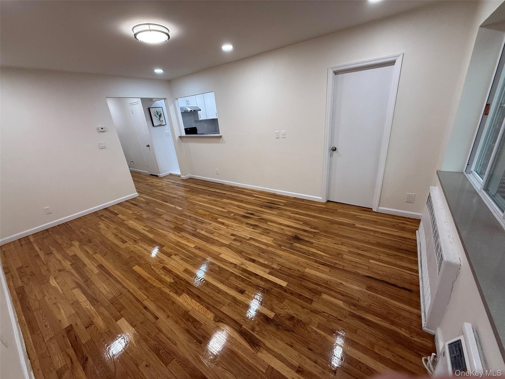 59th Street - Photo 13