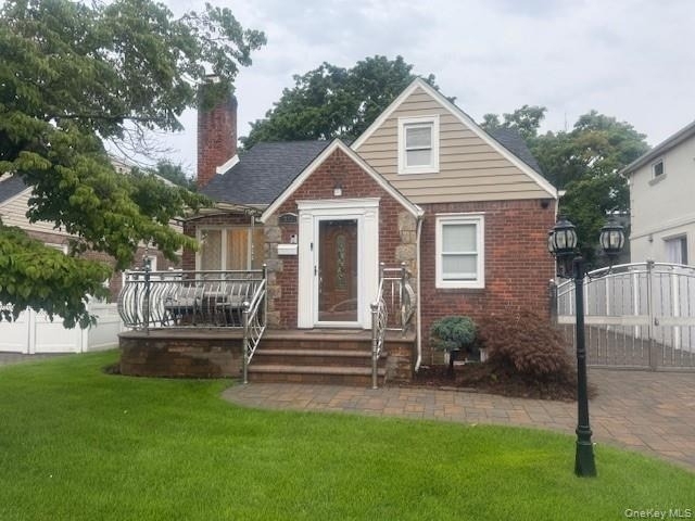 302 Oakford Street - Photo 0