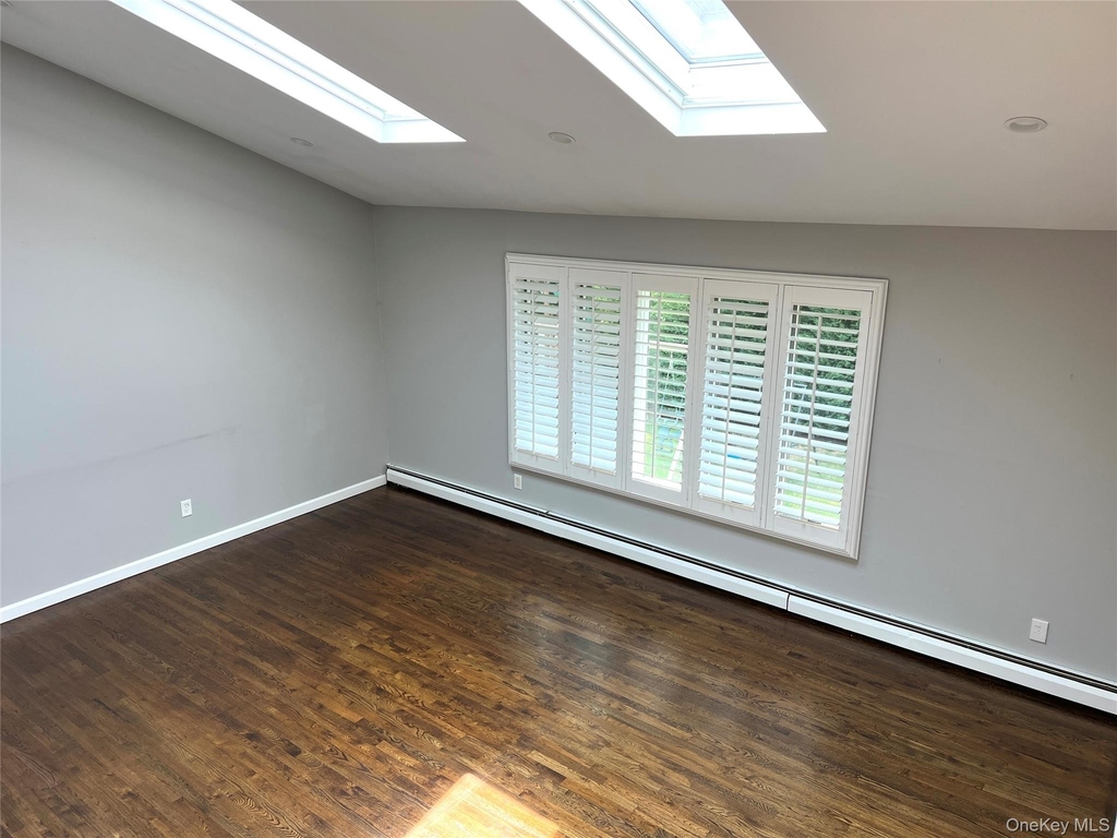 18 Melrose - Photo 6