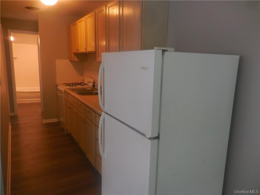 41 Willow Avenue - Photo 6