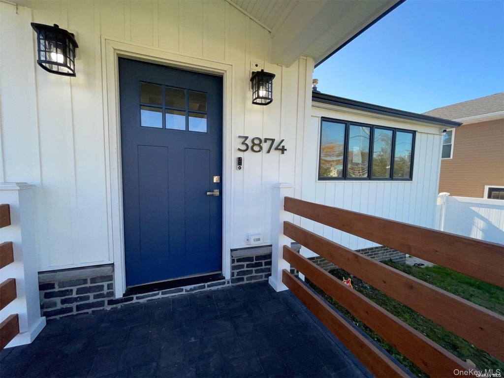 3874 Jerusalem Avenue - Photo 0