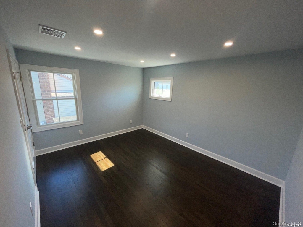 3874 Jerusalem Avenue - Photo 20