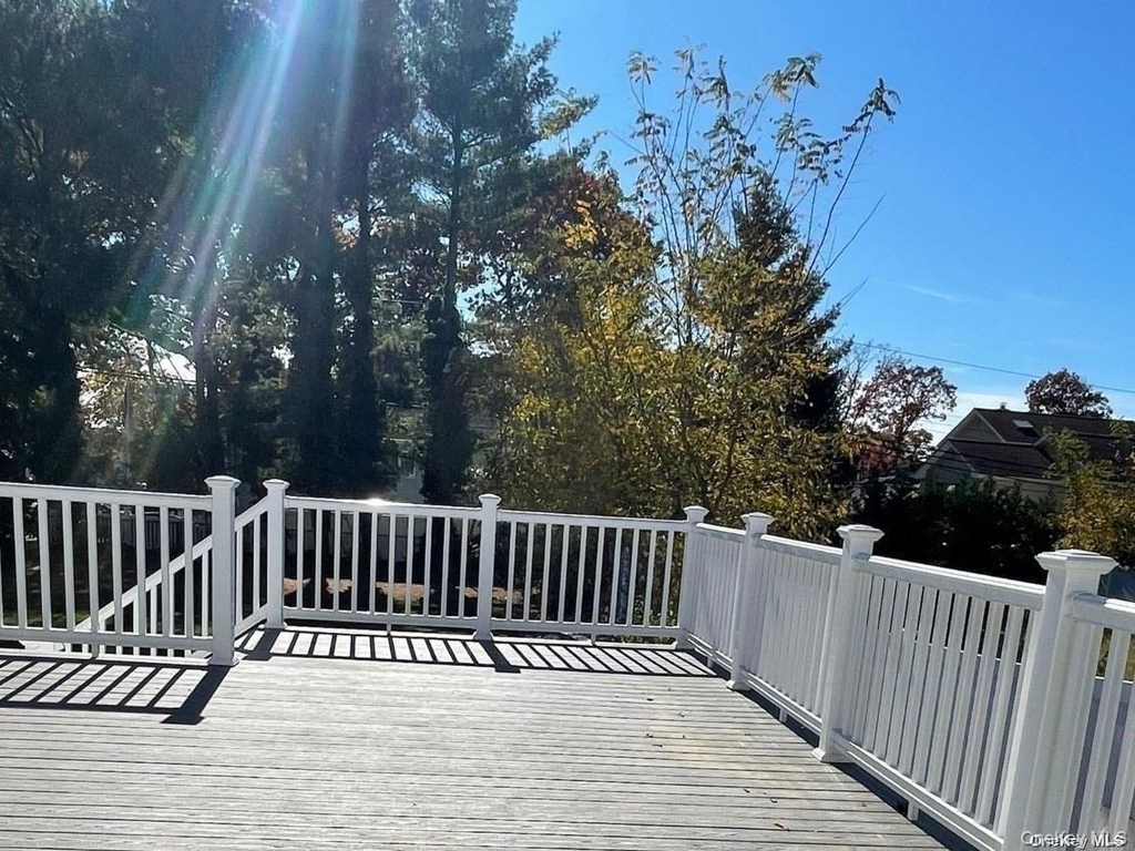3874 Jerusalem Avenue - Photo 16