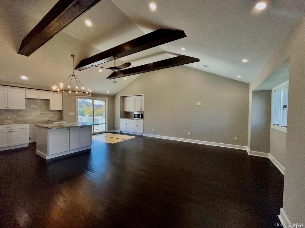 3874 Jerusalem Avenue - Photo 9