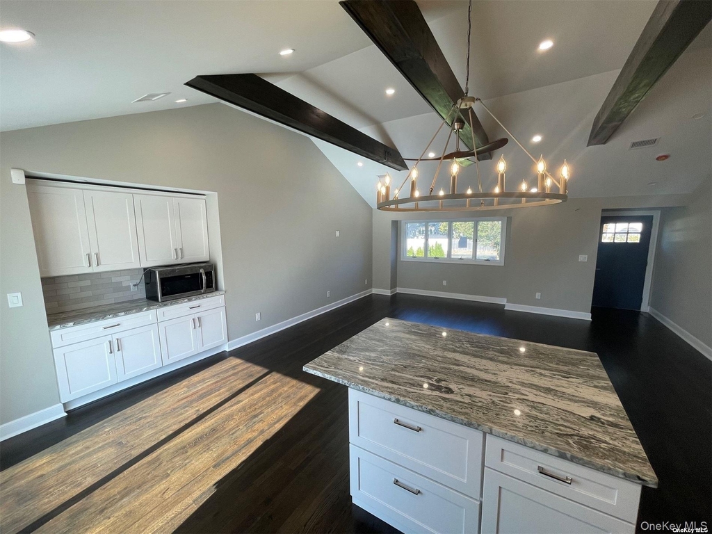 3874 Jerusalem Avenue - Photo 4