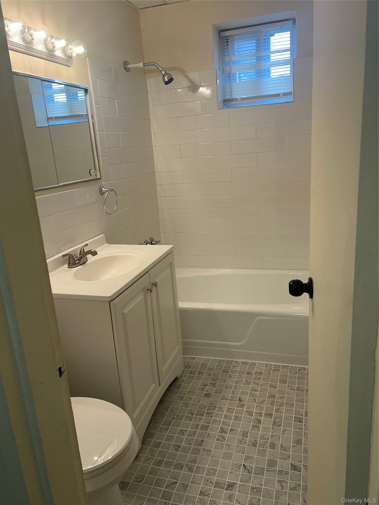 50-52 Gibson Boulevard - Photo 7