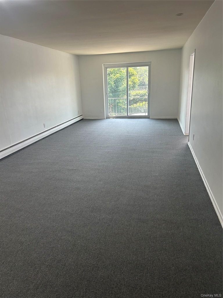50-52 Gibson Boulevard - Photo 2