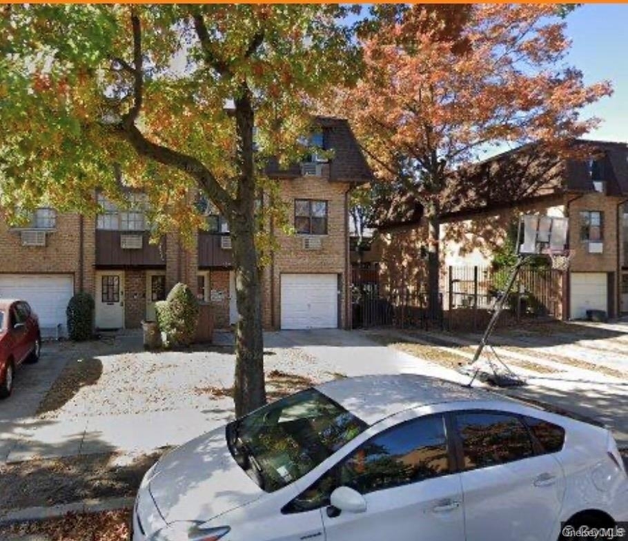 15628 78th Street - Photo 0