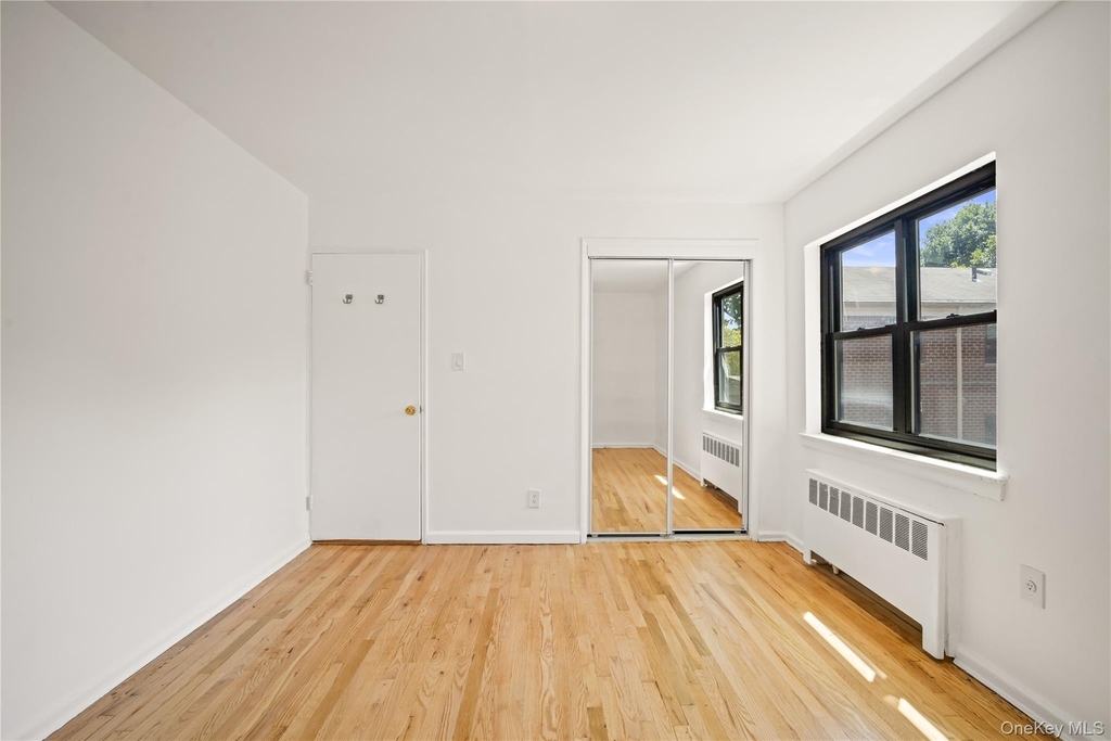73-10 Springfield Boulevard - Photo 7