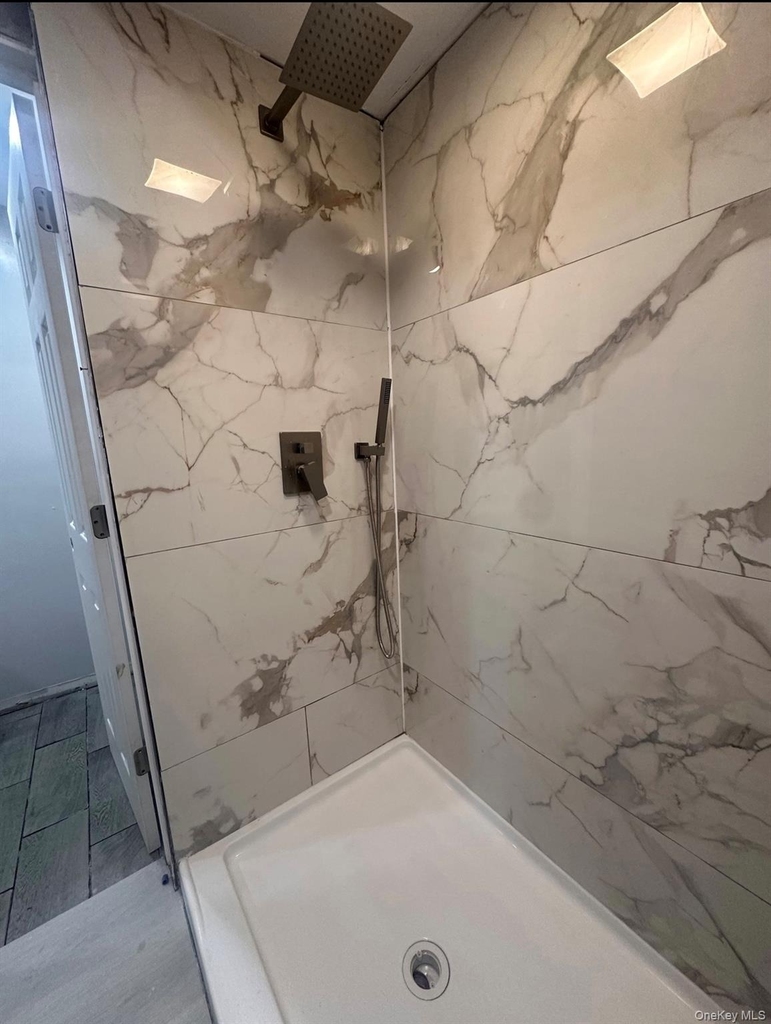 255 Smith Street - Photo 3