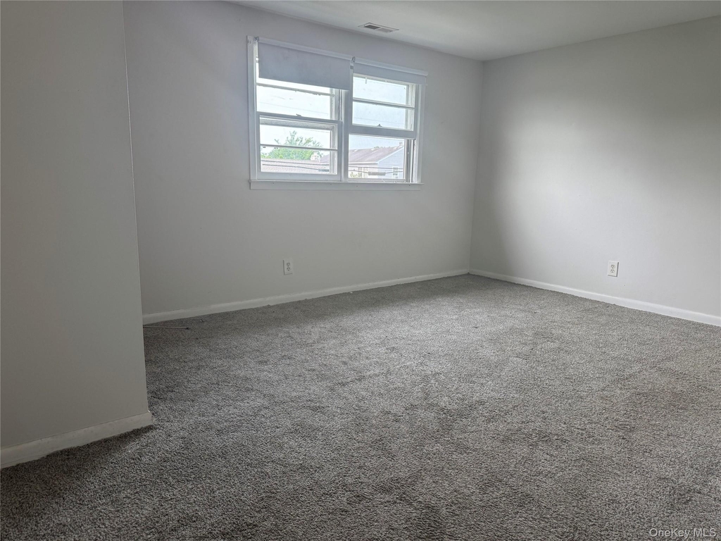 124 Parkdale Drive - Photo 1