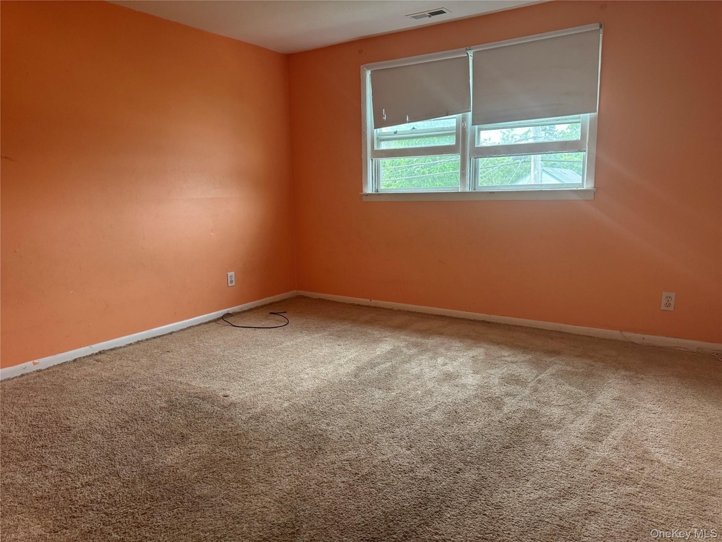 124 Parkdale Drive - Photo 4