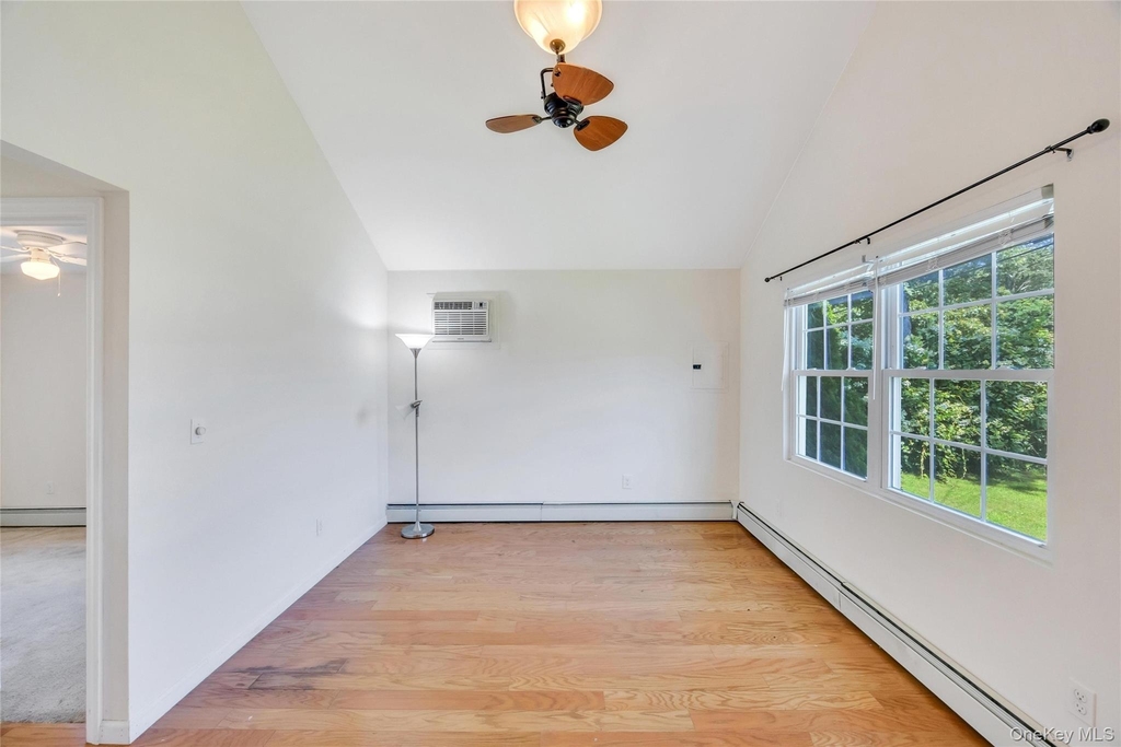 22 Maplewood Avenue - Photo 19
