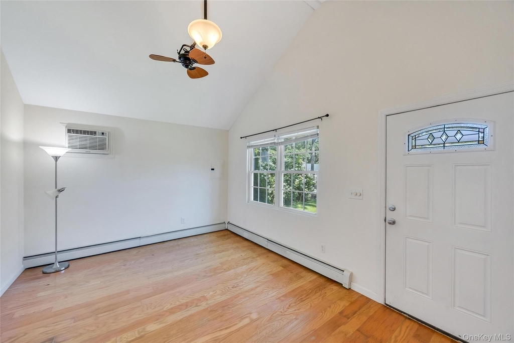22 Maplewood Avenue - Photo 16