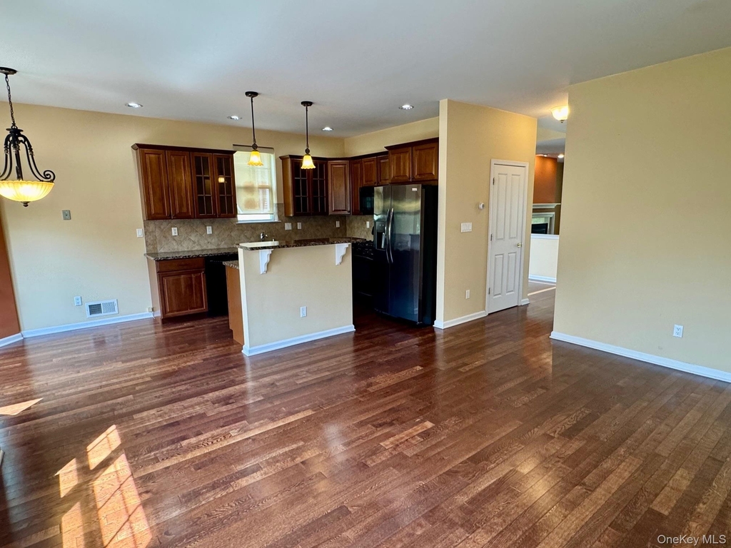 8 Green Court - Photo 13