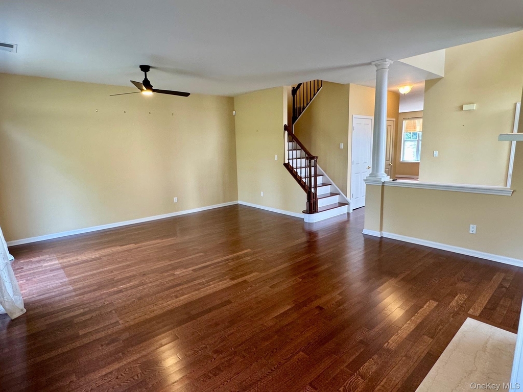 8 Green Court - Photo 6